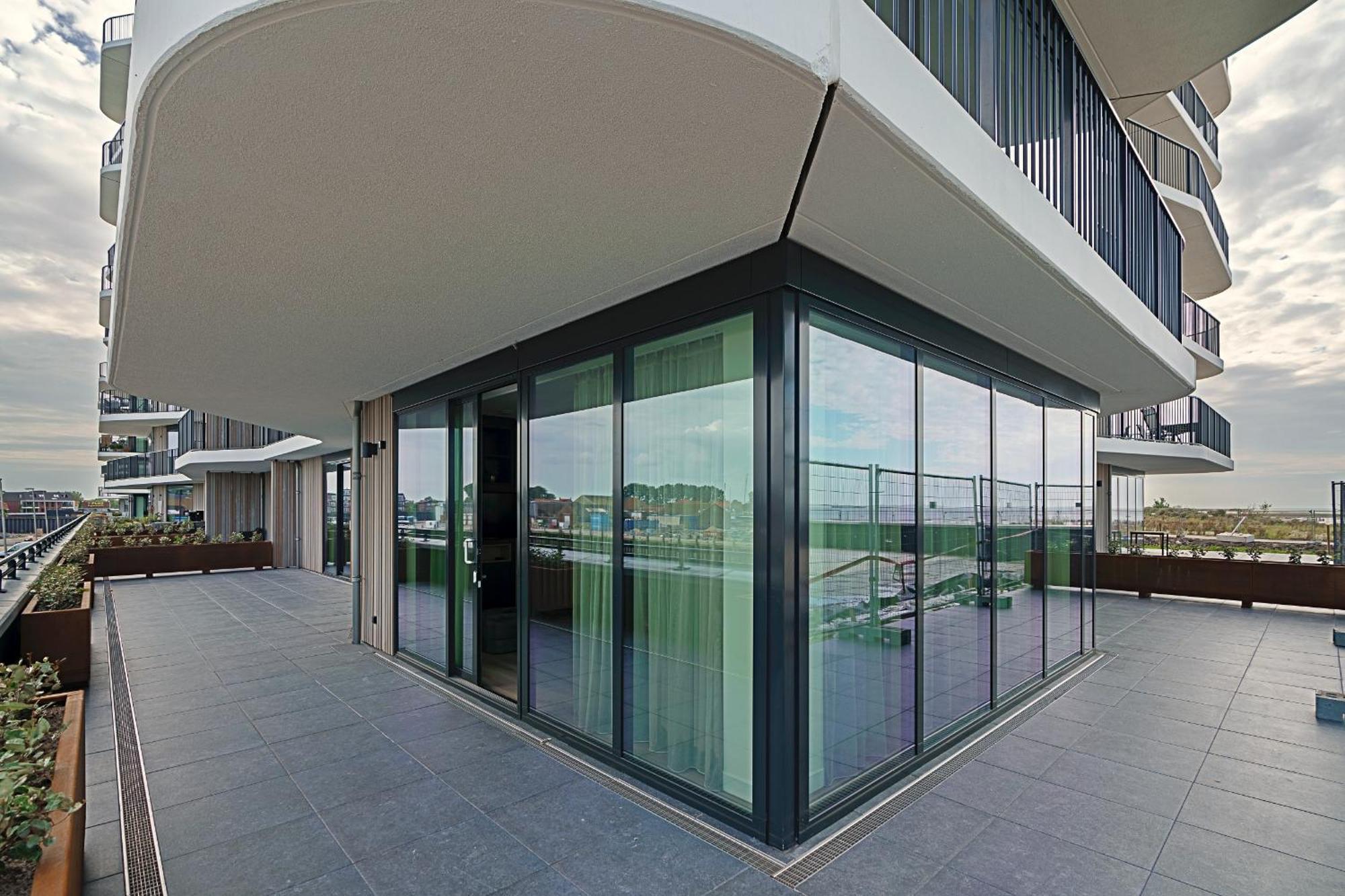 Pharos Residences Type Pearl , Apartment *