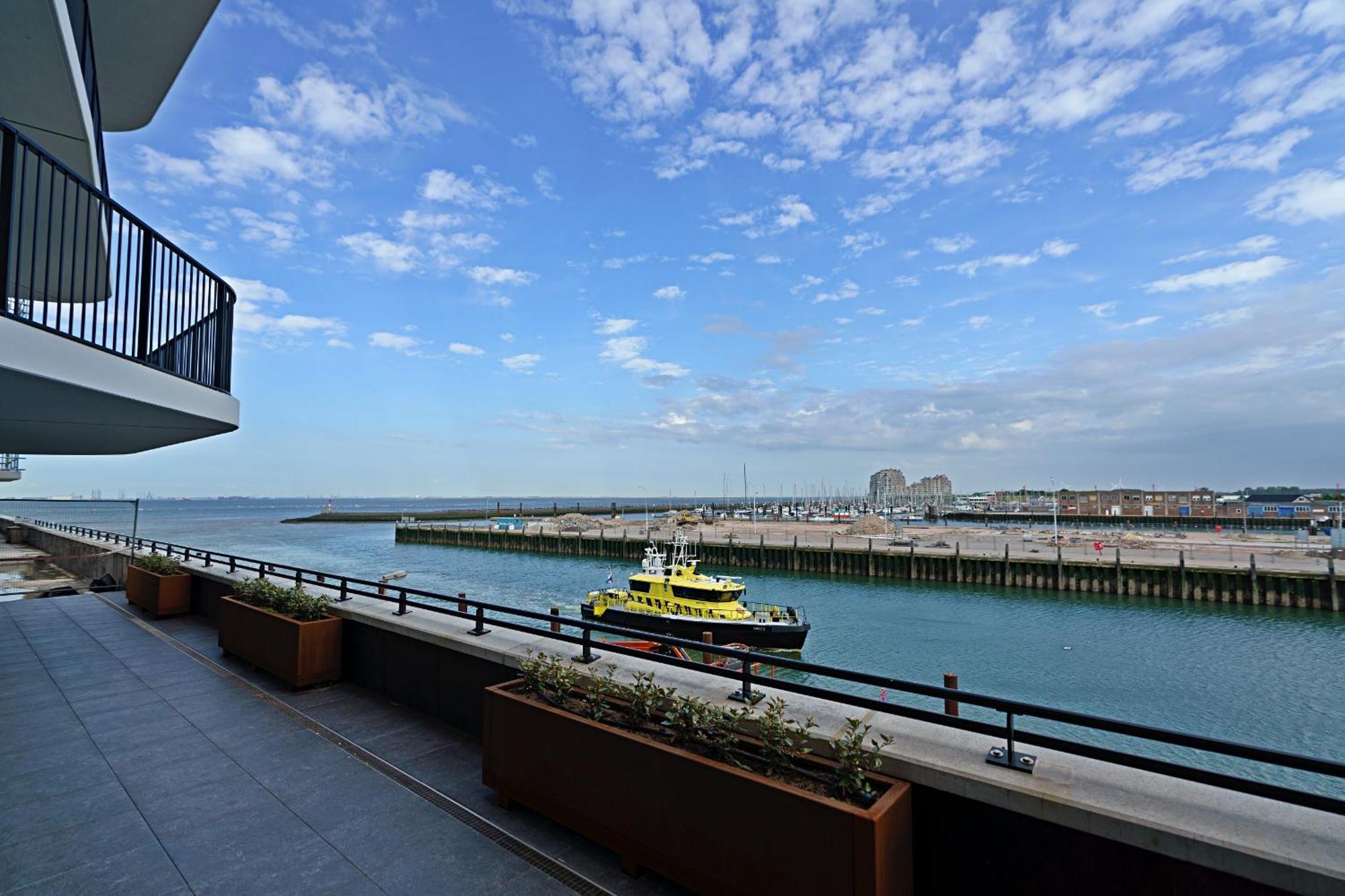 Apartment Pharos Residences Type Pearl ,