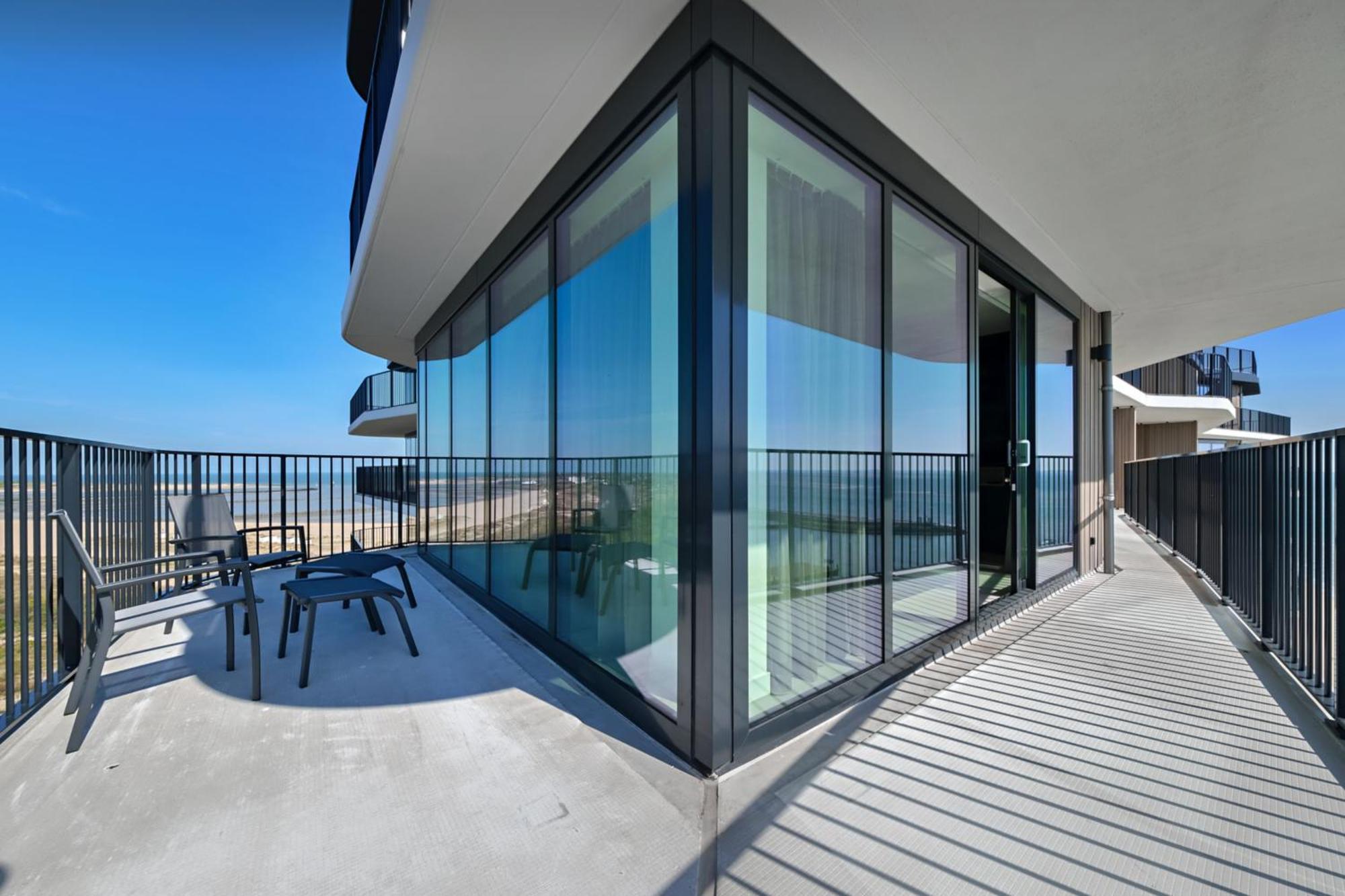 Apartment Pharos Residences Type Pearl , *
