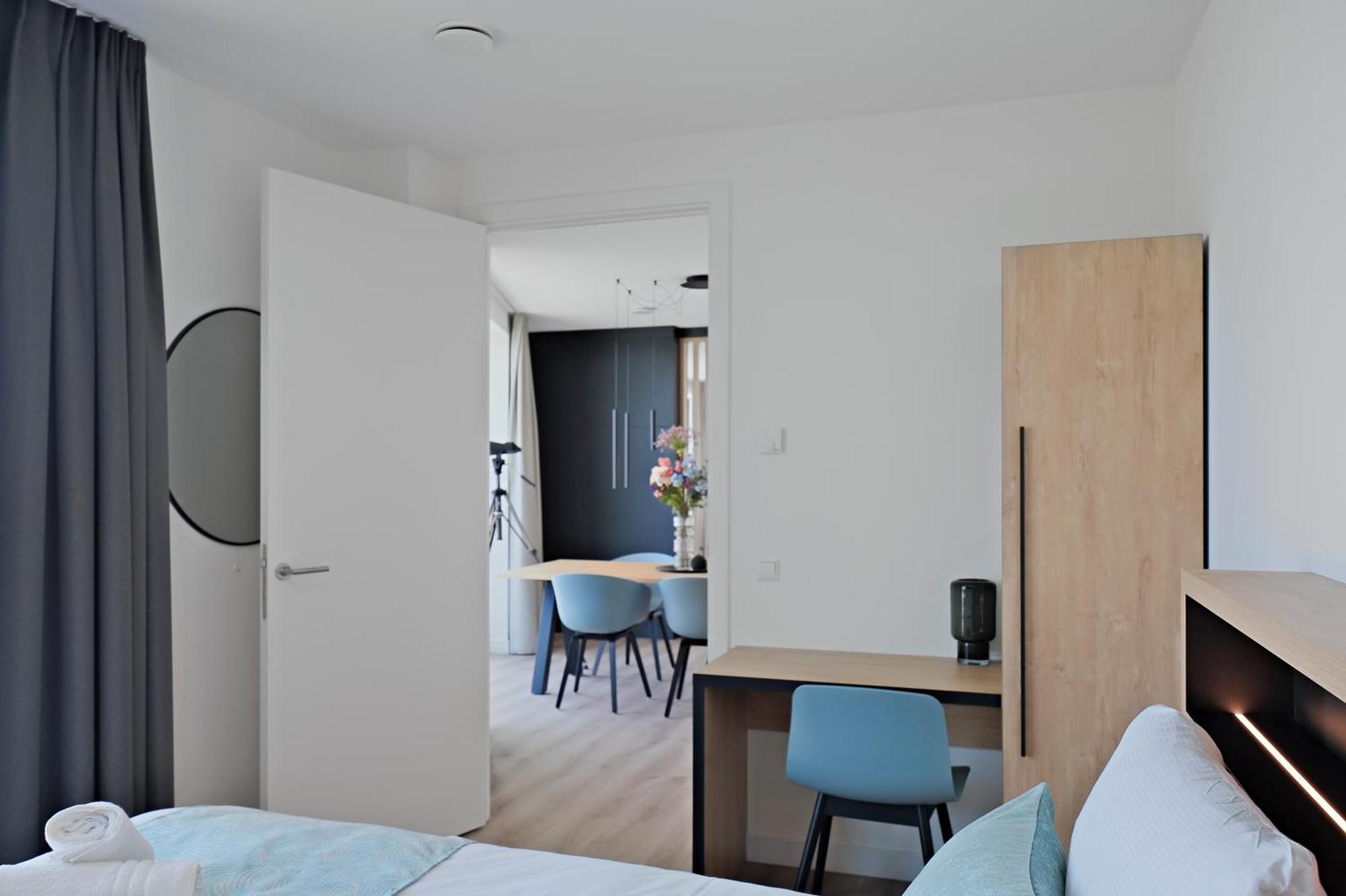 Apartment Pharos Residences Type Pearl , *